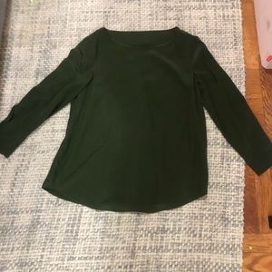 Banana Republic Silk Hunter Green Top. Small.